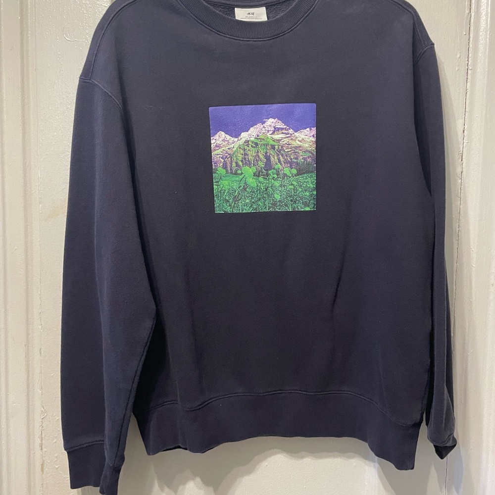 H&M black Crewneck Sweater with Mountain Graphic